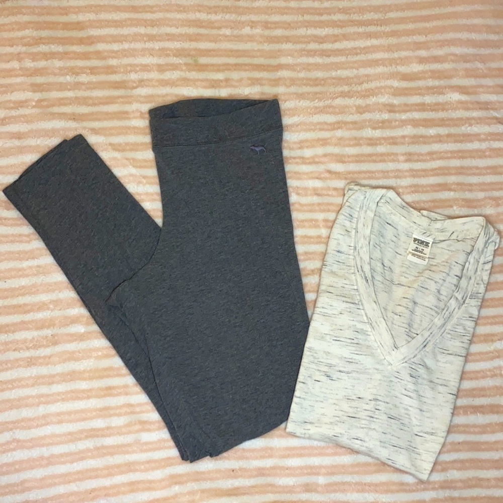 Bundle! V Neck and Leggings from PINK.